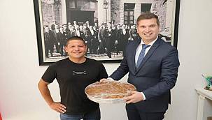 Tayfun Canlı: Edremit'in Zeytinyağlı Baklavasını tanıtacağız!