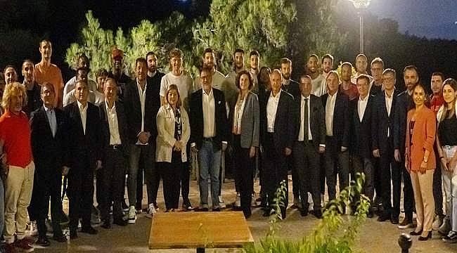 Yaşar Holding ve Pınar Karşıyaka yeni sezon öncesi bir araya geldi 
