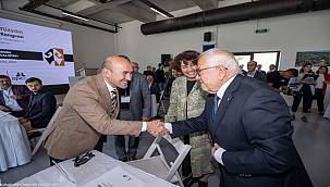 Başkan Tunç Soyer: "İzmir, geleceğin aydınlık Türkiyesi'ne umut olacak"