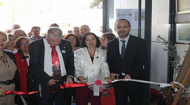 "Cumhuriyet Işığında Bilim Sanat Sergisi" sanatseverlerle buluştu 