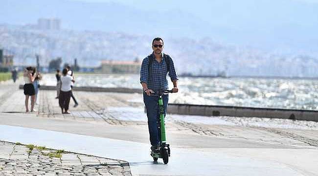 İzmir Büyükşehir Belediyesi'nden e-skuter düzenlemesi 