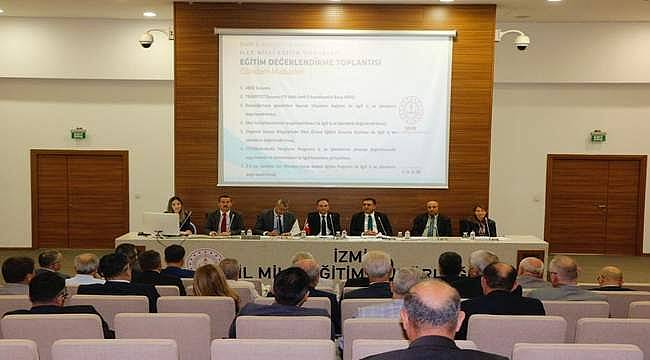 İzmir İl Milli Eğitim Müdürlüğünde TEKNOFEST Bilgilendirme Toplantısı Yapıldı 