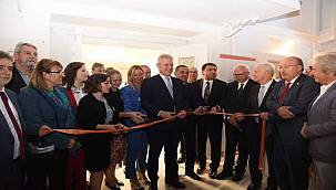 İzmir'in ilk "akademik" anaokulu açıldı 