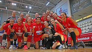 İzmirli hentbolculara Portekizli rakip 
