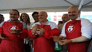 Menemen Belediyesi Uluslararası 1. Çömlek Festivali Renkli Başladı 