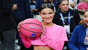 Pembe Top, Pınar Deniz'in elinden havalandı  