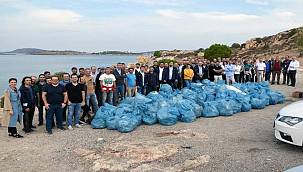 Vestel Kıvılcımları Foça'da çevre temizliği yaptı 