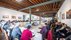 Başkan Tunç Soyer: "Geleceğin siyasetine yön vermek niyetindeyiz" 