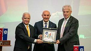 "Bu kongre ile yüz yıllık Cumhuriyet mirasına sahip çıkıyoruz" 