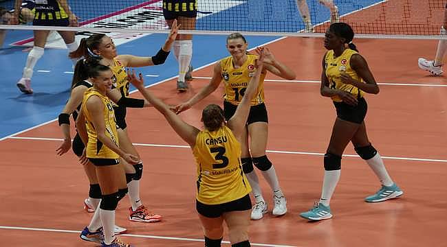 Derbide kazanan 3-1 ile VakıfBank 