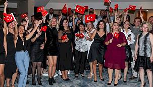 Ege Üniversitesi mezunu doktorlar 20. Yılını kutladılar 