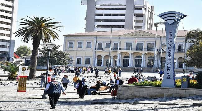 İzmir'de ücretsiz internet hizmeti 430 noktadan verilmeye başlandı