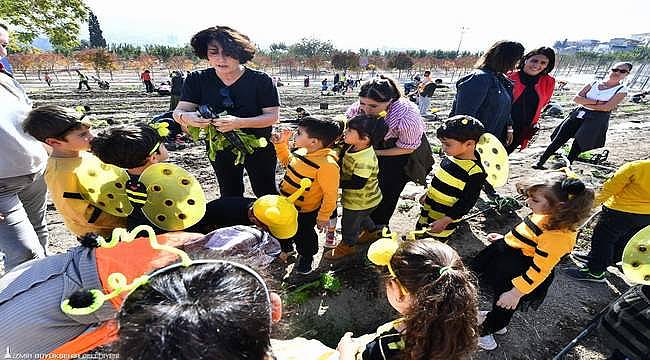 Mahalle Bostanı'nda kış sebzelerinin ekimi başladı 