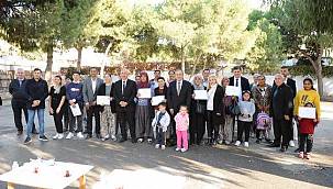 Okur-yazarlık kursuyla 20 kadın hayallerine kavuştu