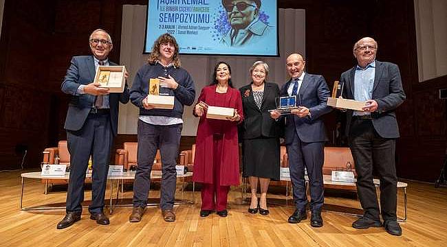 Yaşar Kemal'in bin bir çiçekli bahçesi kapılarını açtı 