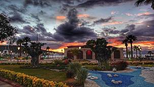 Atıl durumdaki Çeşme Gümrük Binası ilçeye kazandırılıyor 