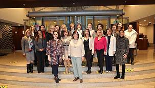 EGİKAD'da bayrak değişimi