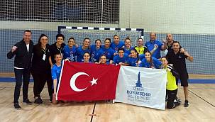 İzmir Büyükşehir Belediyesi çeyrek finalde 