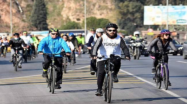 İzmir umuda pedal çevirdi 