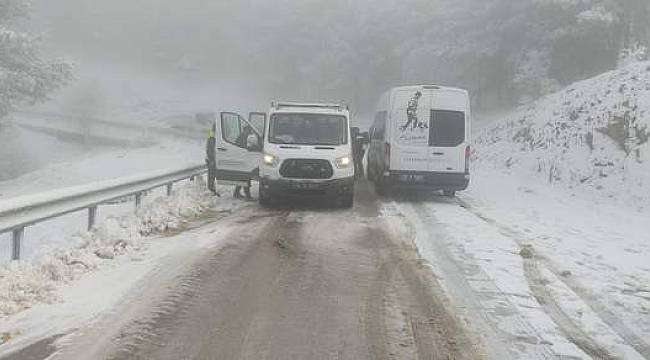 Karda mahsur kalanları İzmir Büyükşehir Belediyesi ekipleri kurtardı 