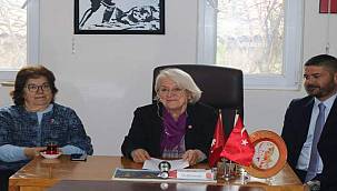 CHP Foça İlçe Kadın Kolları'ndan 8 Mart'a özel açıklama:
