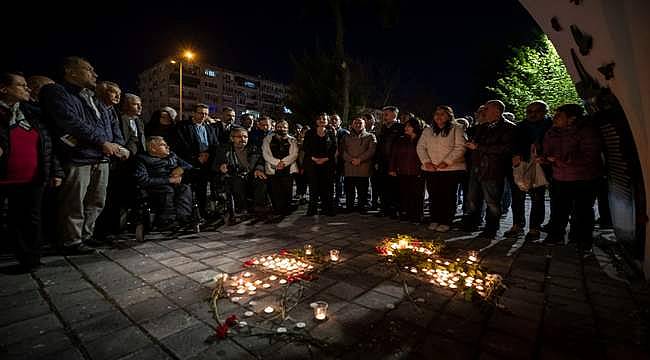 Depremde yitirilen canlar için İzmir'den "sessiz çığlık" yükseldi 