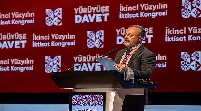 Doç. Dr. Erol Köroğlu: Daha farklı bir Türkiye için eleştirel okurlar yetiştirmeyi başarmalıyız 