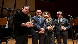 Fazıl Say ile Serenad Bağcan dayanışma için sahne aldı