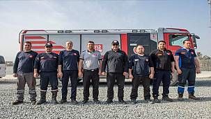 İzmir İtfaiyesi Hatay'da gece gündüz çalışıyor! 