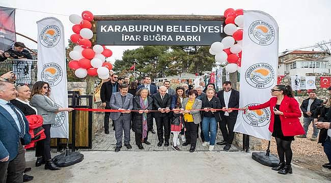 Karaburun'da gençler için eğitim ve kültür merkezi açıldı 