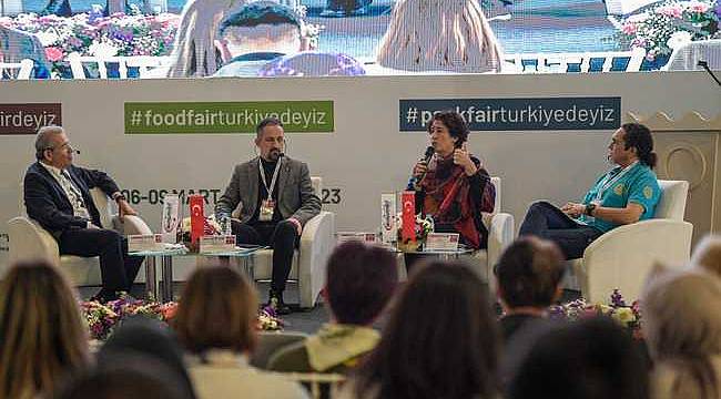 Neptün Soyer: "Doğayla uyumlu olmak zorundayız" 