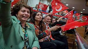 Fazıl Say'ın bestelediği 100. Yıl Marşı ilk kez sahnede seslendirildi 