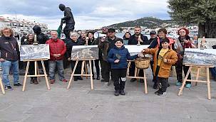 Foça'da taş ocaklarına karşı fotoğraf sergisi açıldı 