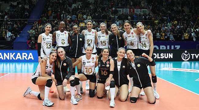 VakıfBank, PTT deplasmanında set vermedi 