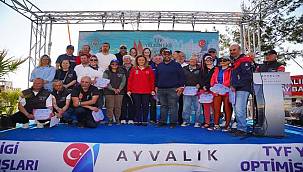 Ayvalık'ta TYF Yelken Ligi 2. Ayak Optimist Yarışmaları sona erdi