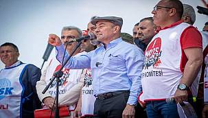 Başkan Soyer, 1 Mayıs kutlamalarında konuştu: "O zorbalar tıpış tıpış gidecekler" 