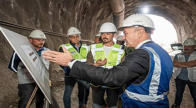 Buca Onat Tüneli'ni inceleyen Başkan Soyer duyurdu: İzmir'de ulaşımı rahatlatacak projenin ilk etabı açılıyor 