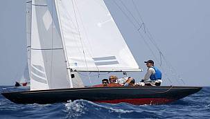 İngiliz Kraliyet Hanedanının teknesi Bluebottle Bodrum'da! 