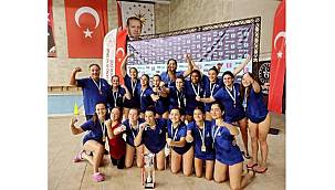 İzmir'in süper kızları