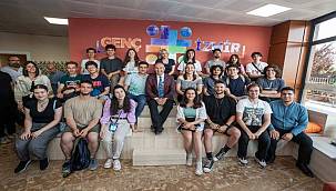 İzmir Büyükşehir, tercih zamanı da gençlerin yanında! 