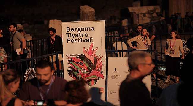 4. Bergama Tiyatro Festivali Üç Günde 4000'i Aşkın Katılımcıyı Ağırladı 
