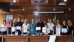 DEÜ'lü sihirli parmaklardan Rektör Hotar'a ziyaret 