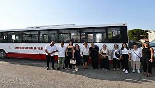 İzmir Büyükşehir Belediyesi Seferihisar'a otobüs hibe etti