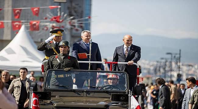 İzmir'de "Zafer" coşkusu