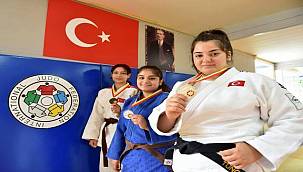 İzmir'in altın kızı Sema