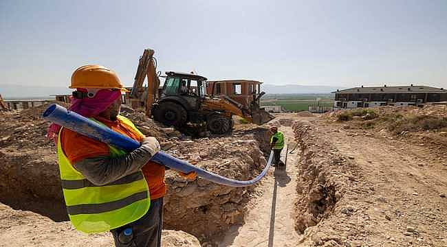 Menemen Seyrek ve Villakent mahallelerinin içme suyu hattı yenileniyor 