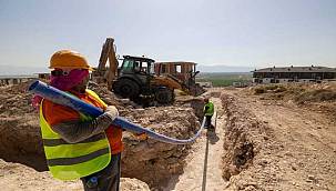 Menemen Seyrek ve Villakent mahallelerinin içme suyu hattı yenileniyor 