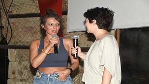 'Zuhal' filmine Foça'daki sinemaseverlerden yoğun ilgi