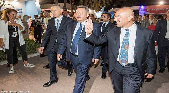 Başkan Soyer'den fuar turu 