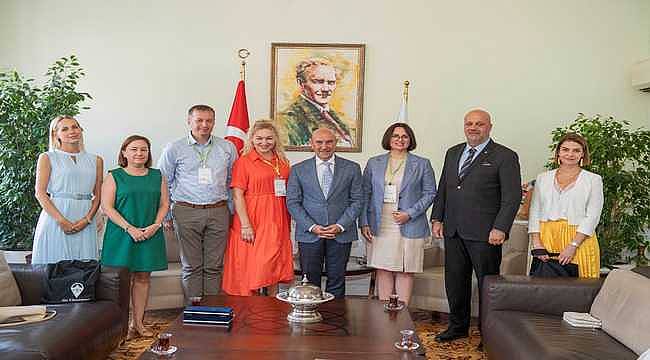Başkan Tunç Soyer Ukrayna heyetini ağırladı 